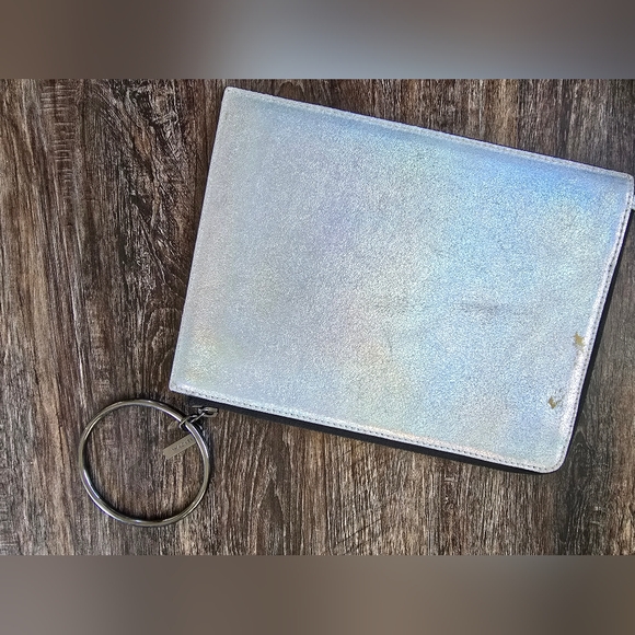 Thacker Gable Travel Pouch Opal Iridescent - Picture 4 of 9